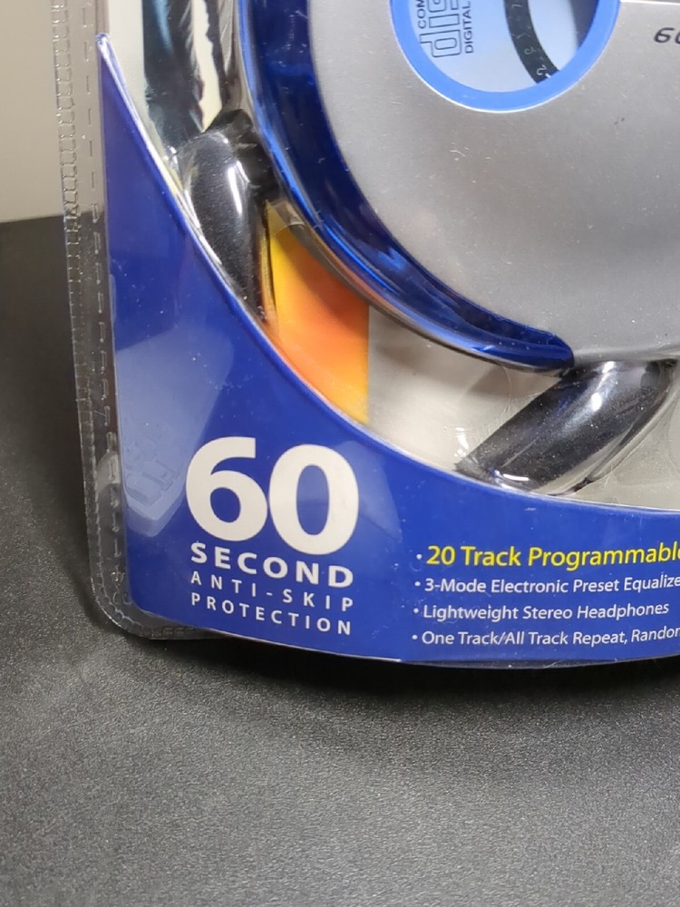 NEW Emerson HD8197BL 20 Track Programmable Memory CD Player 60 second Anti-skip