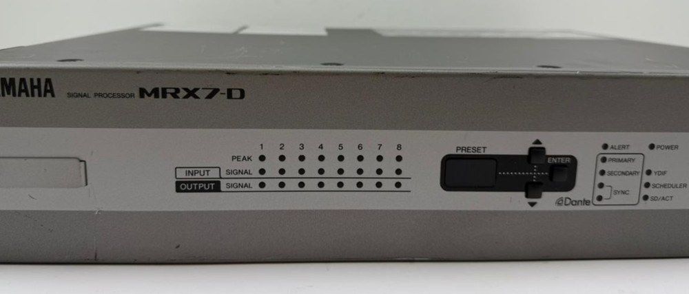 YAMAHA MRX7-D SIGNAL PROCESSOR *POWERS ON-WORKING*