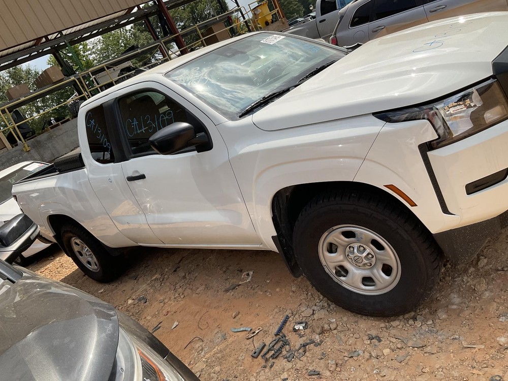 Used Floor Jack fits: 2023 Nissan Frontier Grade A