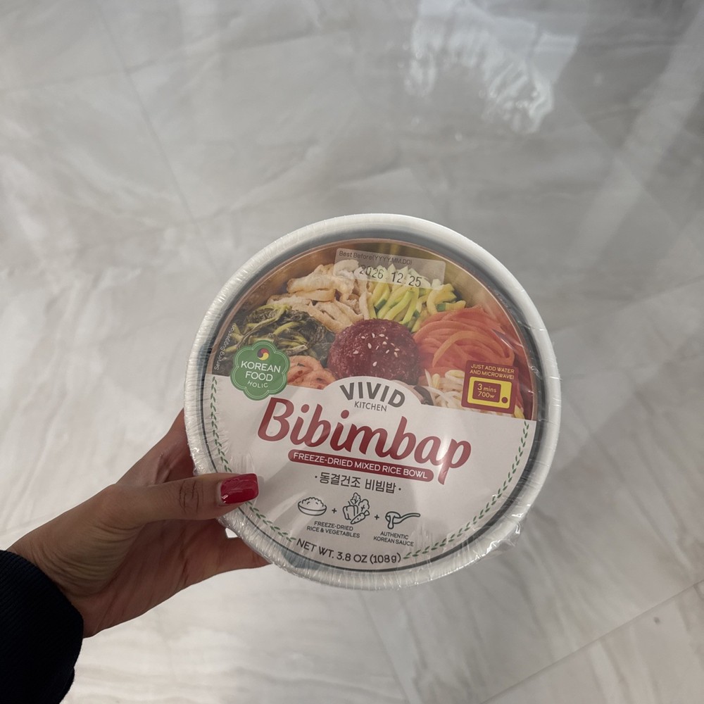 Vivid Kitchen Sauces + bibimbap. Exp 03/2026