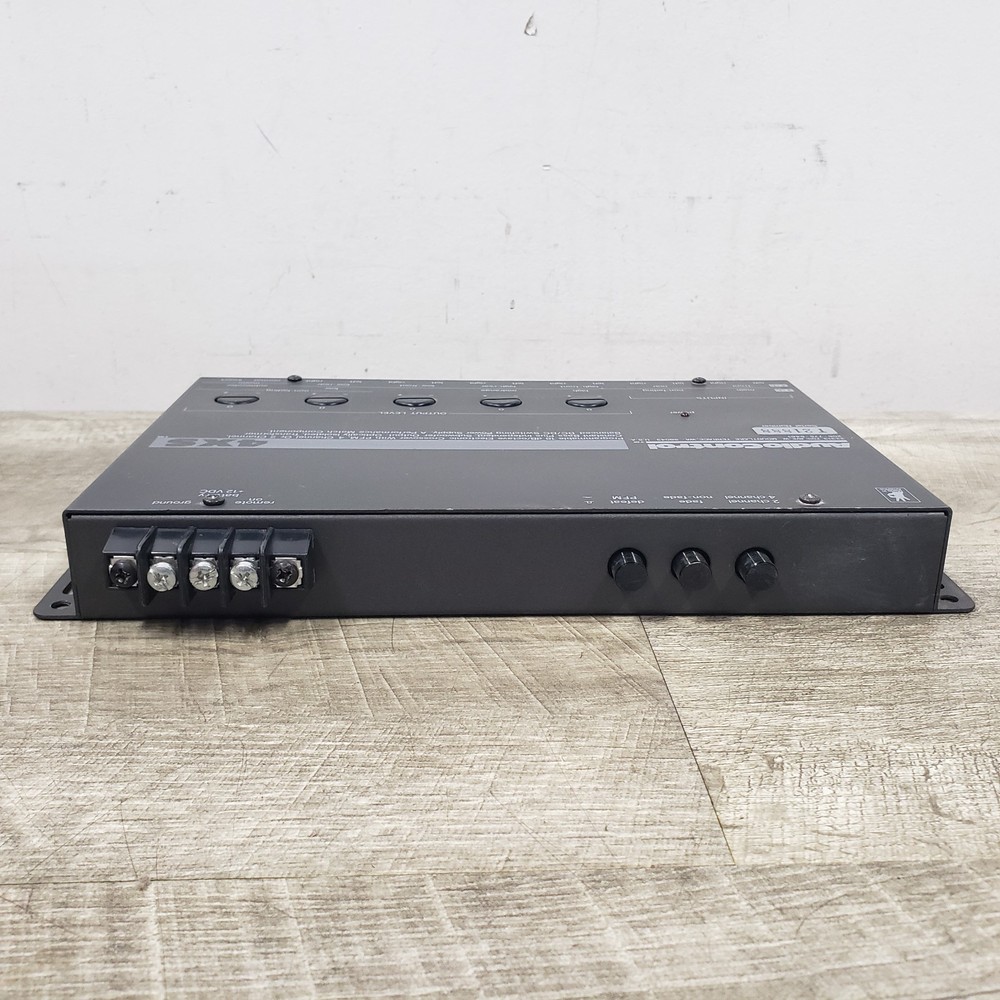 *SEE VIDEO* -Powers Up- AudioControl 4XS Programmable Electronic Crossover