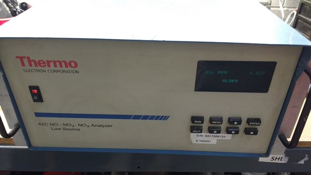Thermo Environmental Instruments  42C Trace Level NO-NO2-NOx Analyzer LOW SOURCE