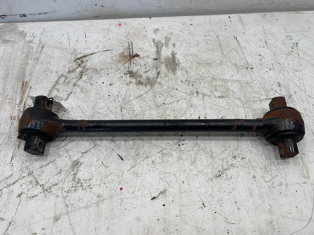 Peterbilt Torque Rod (339-10358)