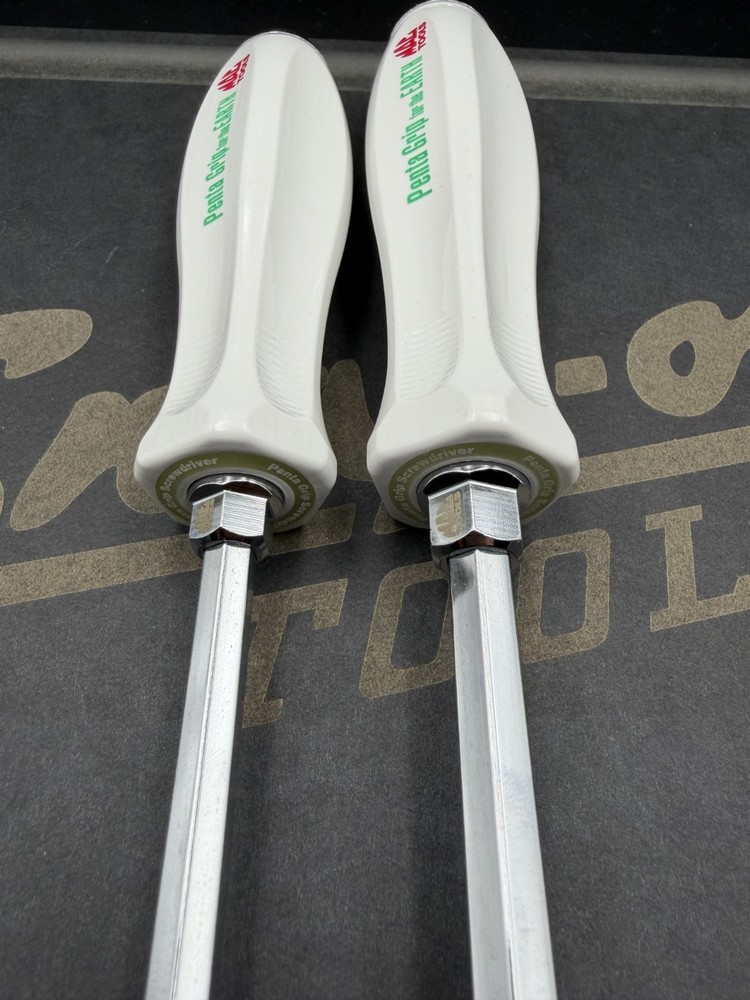 Mac Tools 2022 Striking Flat Screwdriver 2 Set Penta Grip White Hard Handle