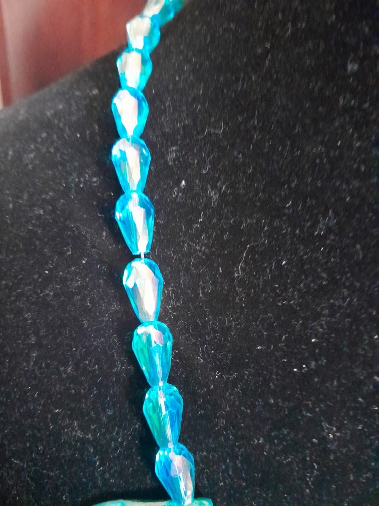 Acrylic Beads And Dye Shell Necklace Unmarked