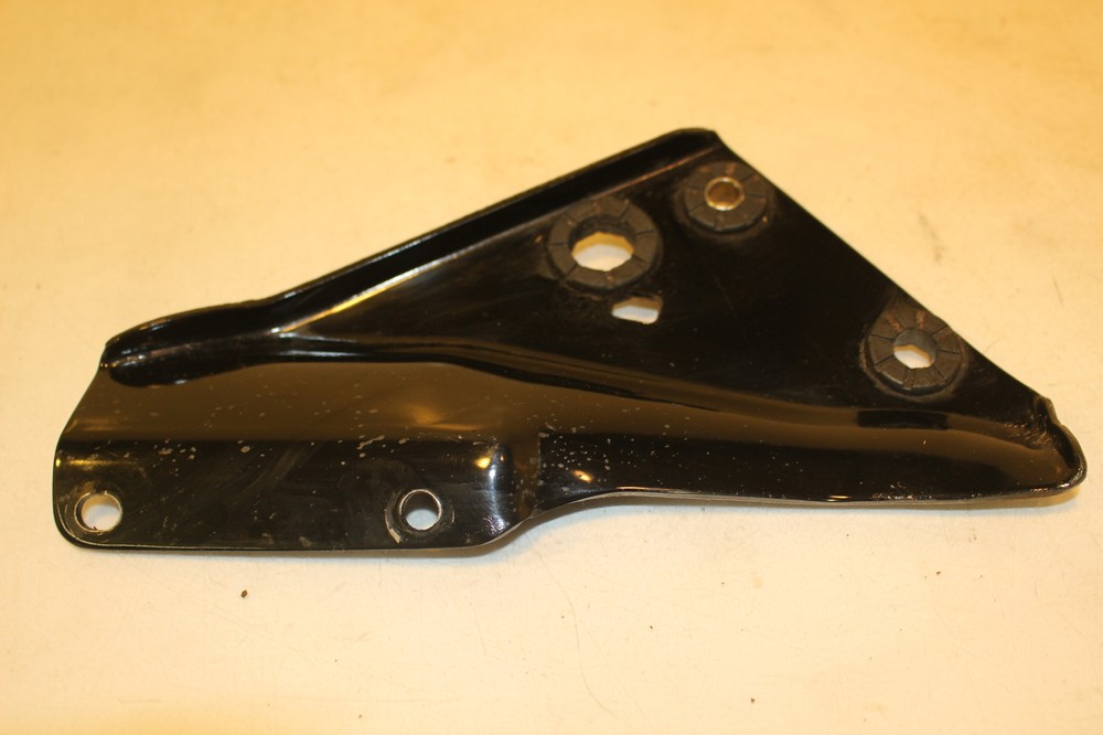 HONDA OEM LEFT EXHAUST MOUNTING BRACKET