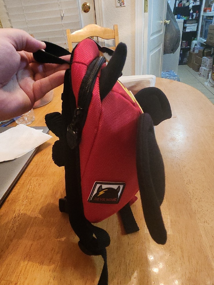New 2017 Anti-Lost Devil Wing Kids Walking Safety Red Small Backpack