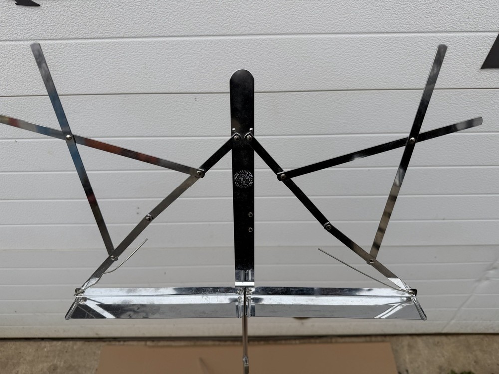 The Hamilton Combination Adjustaable Height Portable Music Stand With Case