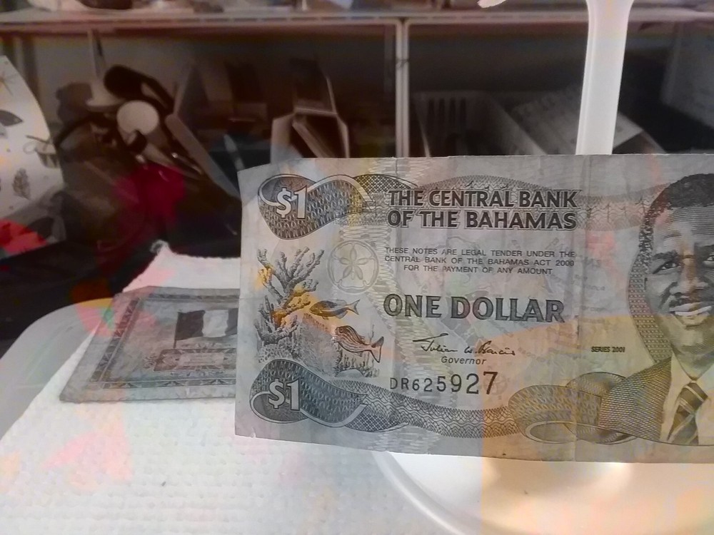 Bahamas 200 $1 Note