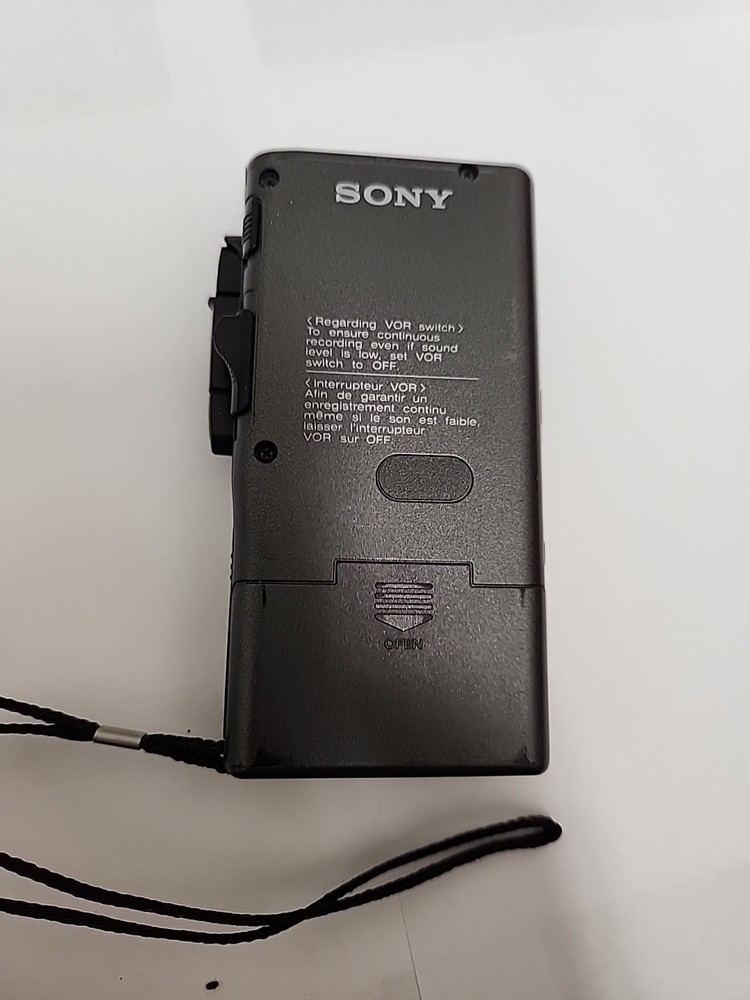 Sony M-529V Handheld Microcassette-Corder Voice Recorder - Black