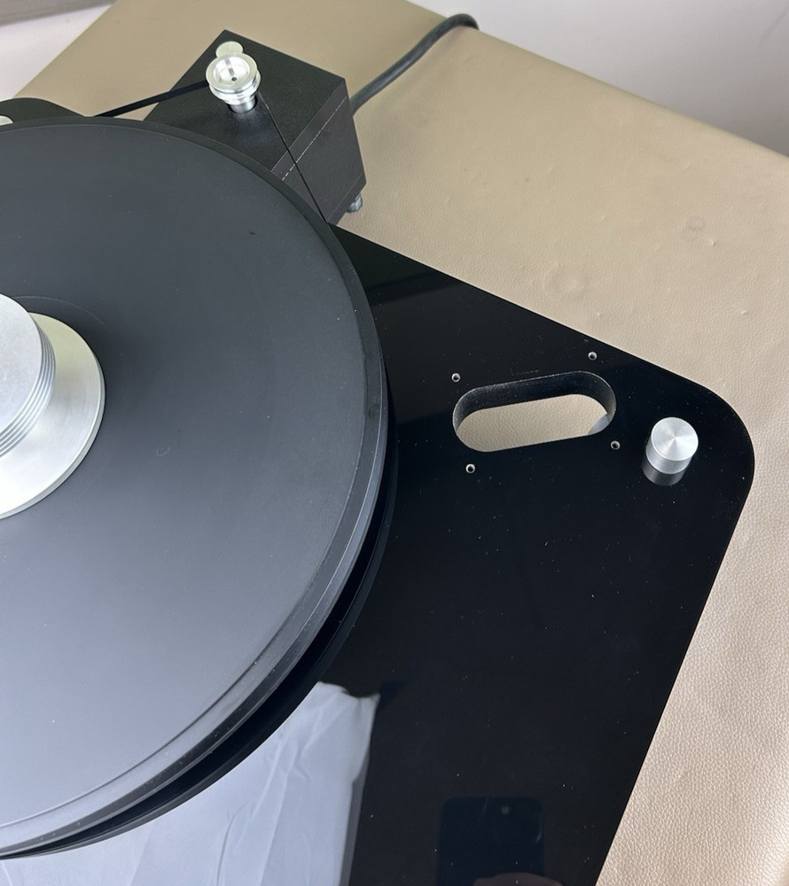 BASIS 2001 TURNTABLE BOX COOL