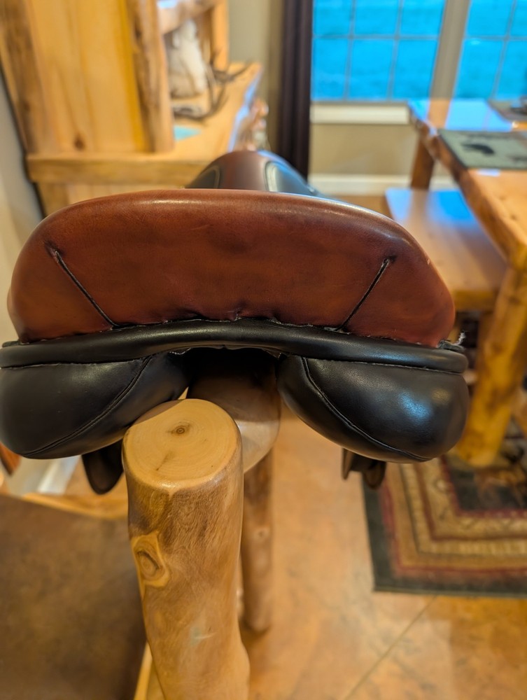 17.5" Hulsebos All Purpose Custom Saddle
