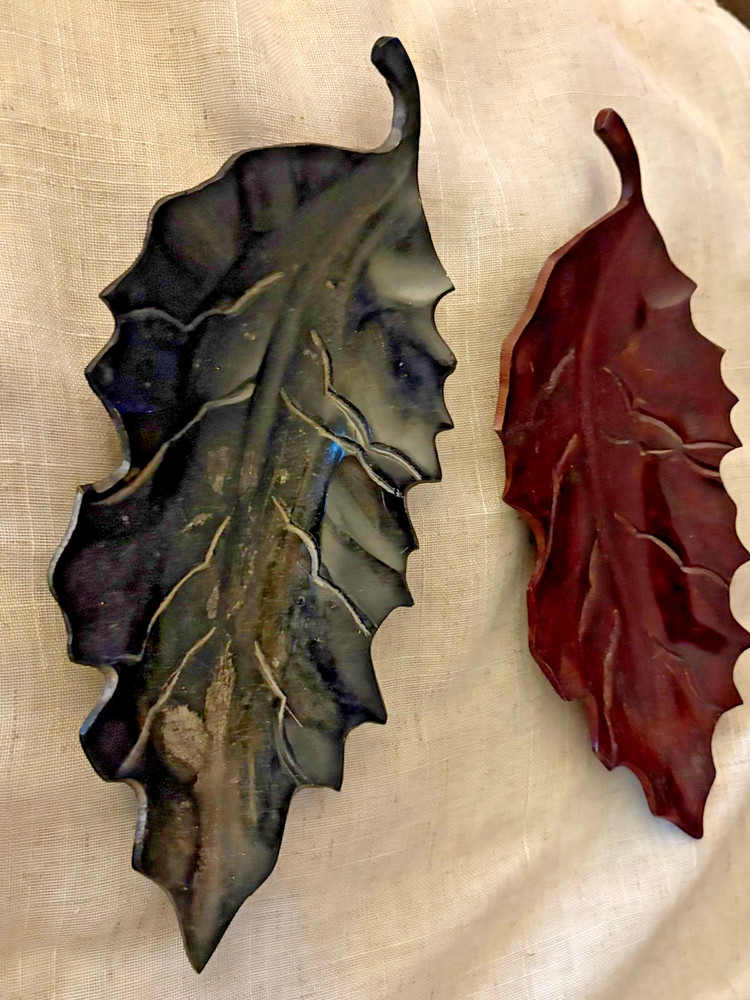 Set of 2 Unique Solid Heavy Metal Leaf Shaped Dish/Trays Sharp Oak or Maple