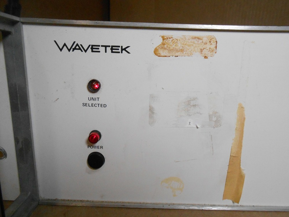 WAVETEK 158 PROGRAMMABLE WAVEFORM GENERATOR
