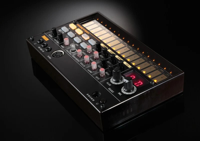 Korg Volca Beats Analog Rhythm Machine POWER KIT