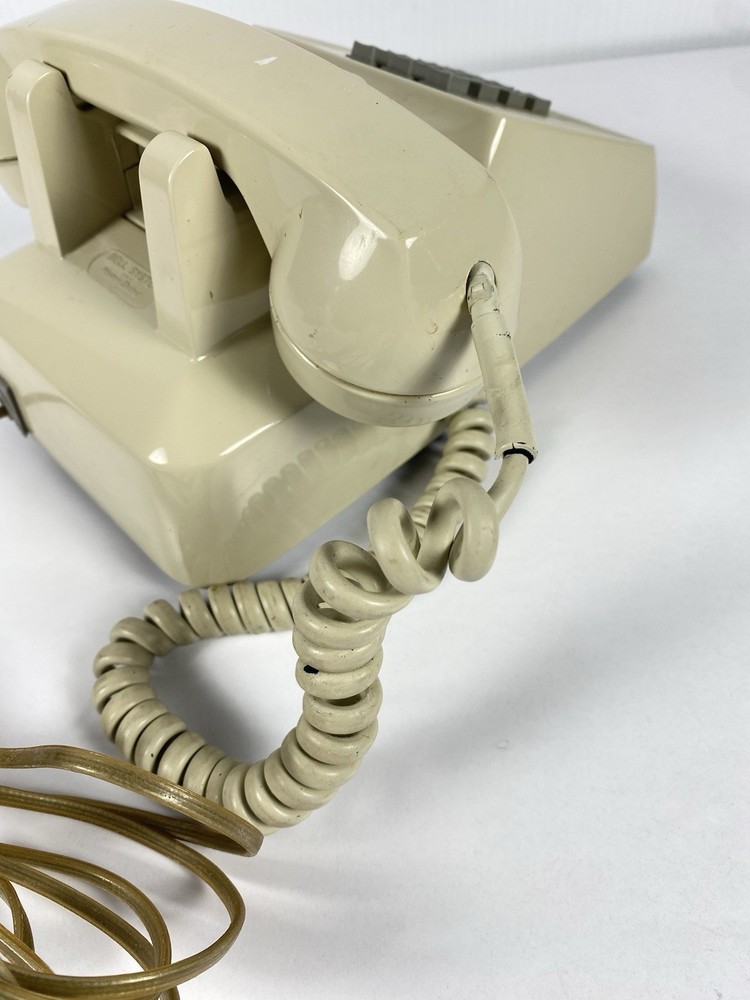 Vtg Western Electric BELL System Beige Push Button Desktop TELEPHONE (Untested)