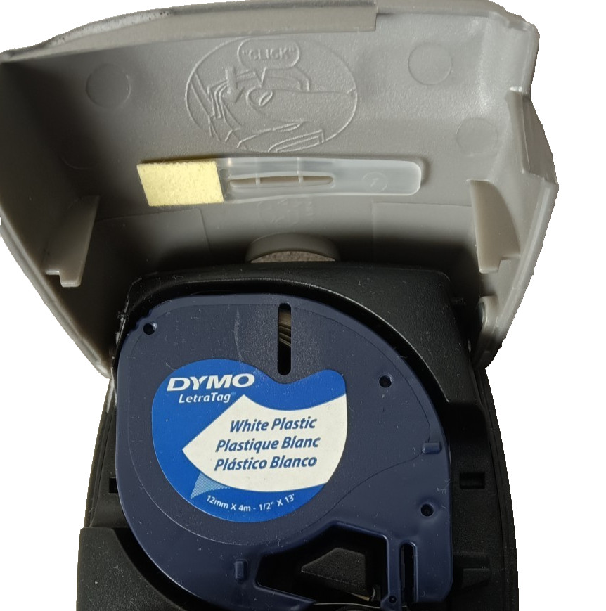 Dymo Letra Tag Esselte Label Maker Silver Handheld Portable Battery