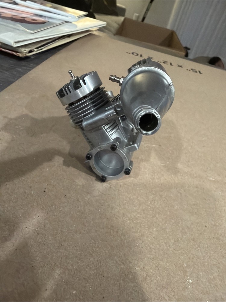BRAT 28 RC ENGINE WITH MUFFLER