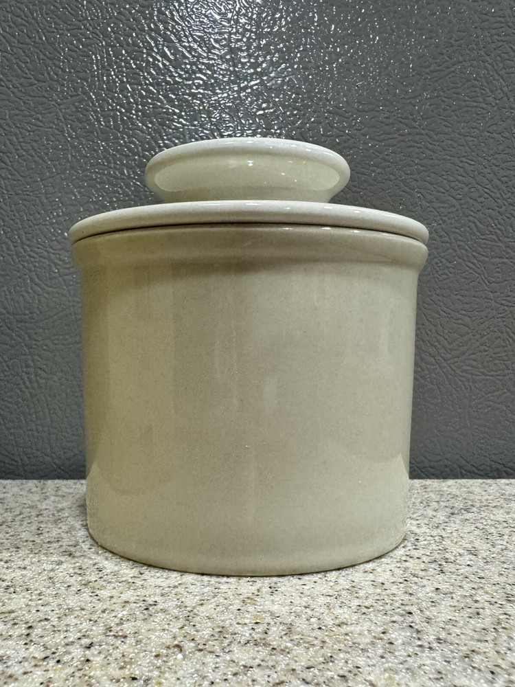 HIC Mrs. Anderson’s Baking Spreadable Butter Keeper 4” Earthenware NOS