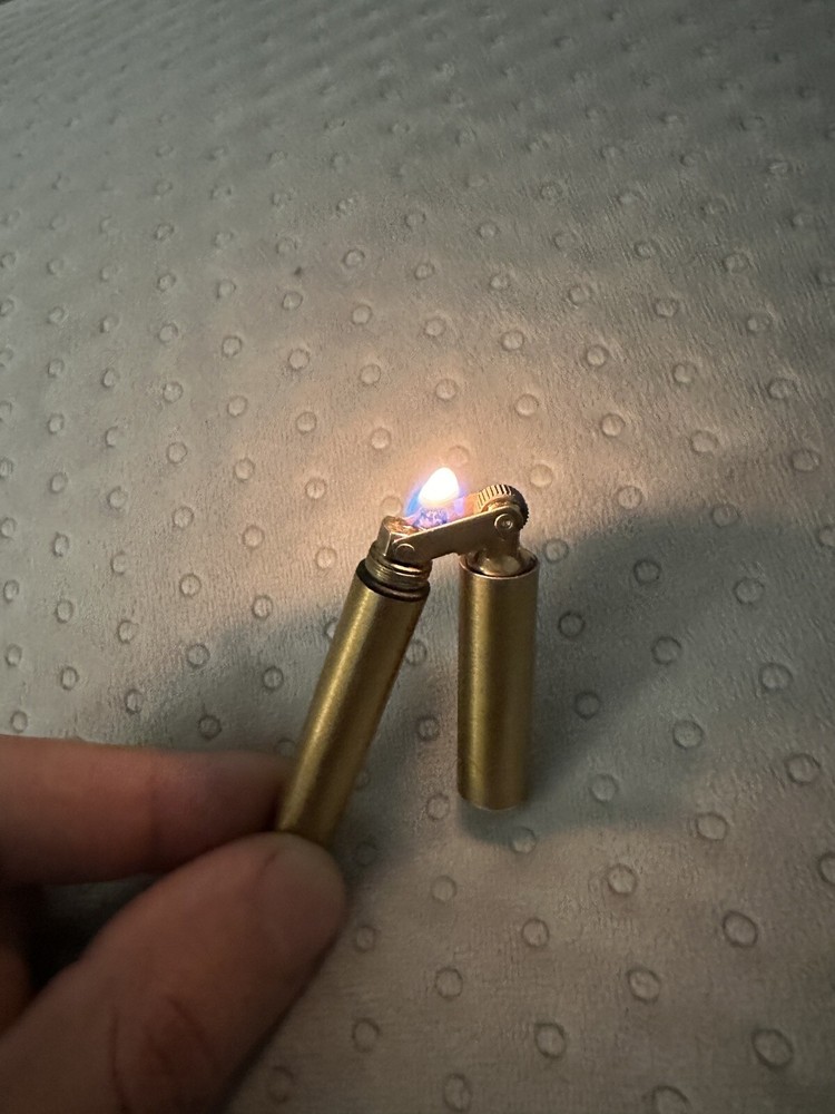 SLEEK PEN LIGHTER | WINDPROOF