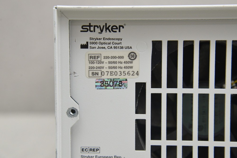 Stryker ENDOSCOPY X8000 Light Source REF 220-200-000