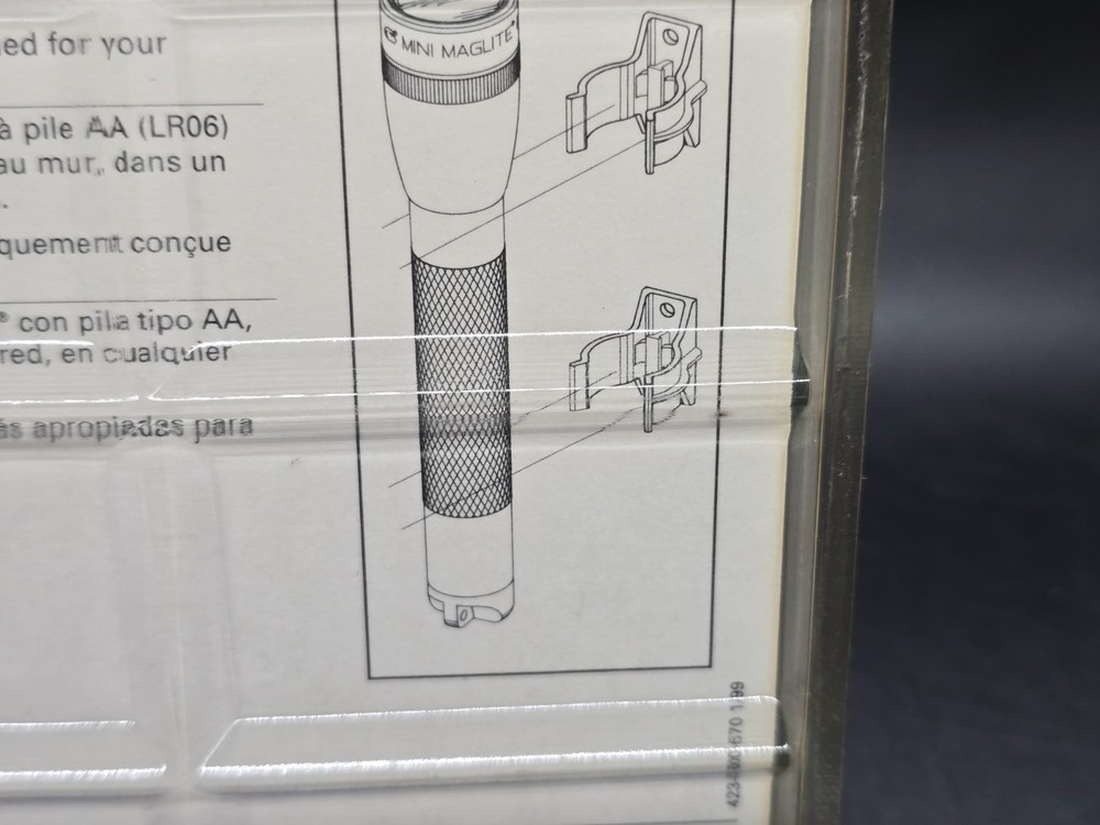 Maglite AM2A496 Universal Flashlight Mounting Brackets for AA-Cell Flashlights