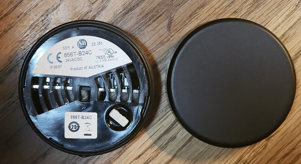 Allen Bradley 856T-B24C Upper Base Stack Light Power Module & Cap