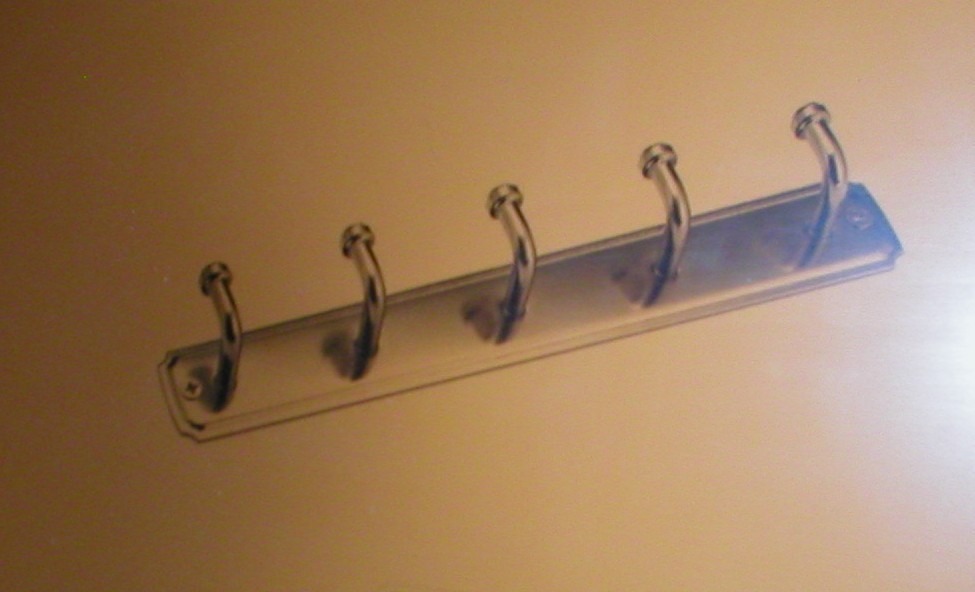 ROUND HEAD HOOKS 1 BAG QUANTITY UNKNOWN SOLD AS IS