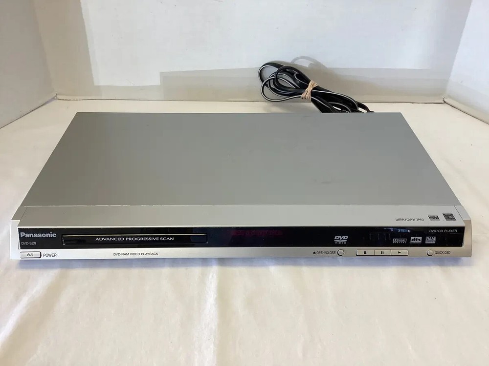 Panasonic DVD-S29 CD / DVD Player Advanced Progressive Scan Dolby DTS NO REMOTE