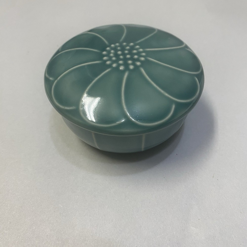 Ceramic Lotus Leaf Incense Holder Lidded Trinket Box