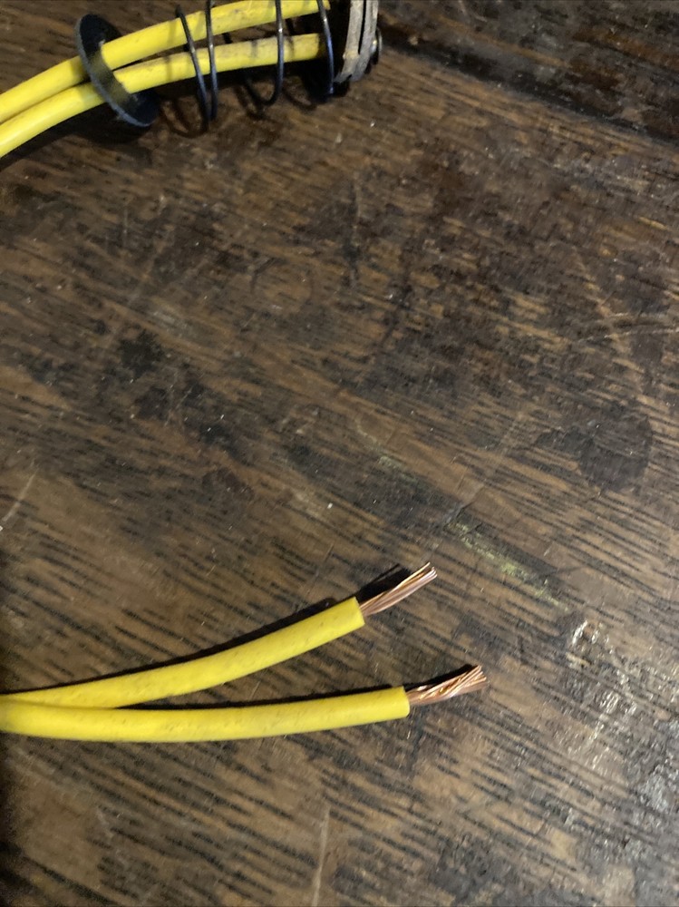 NAPA LS6251 Light Socket Connector