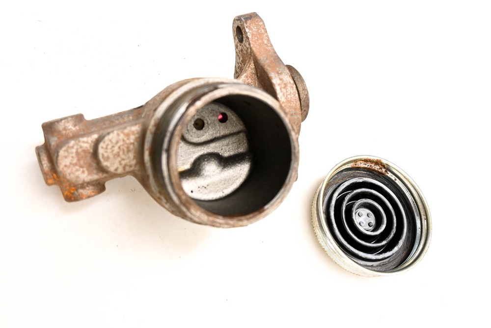 EIS EIS106, EIS-106 Brake Master Cylinder Assembly NOS