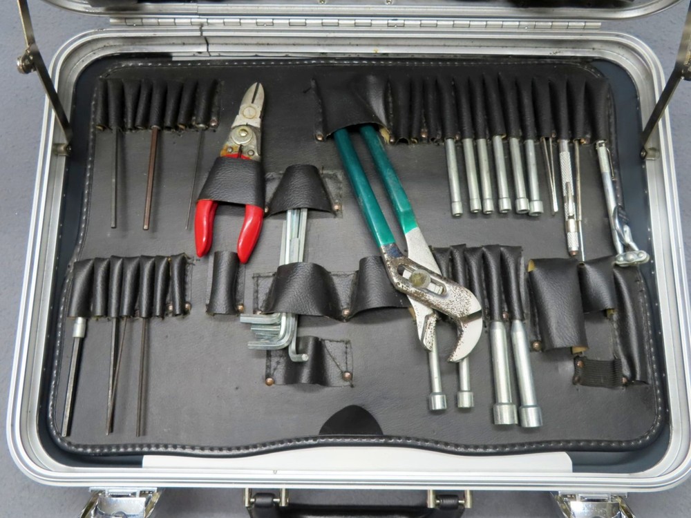 TECHNI-TOOL Technicians Hard Sided Tool Case Vintage Howe Industries