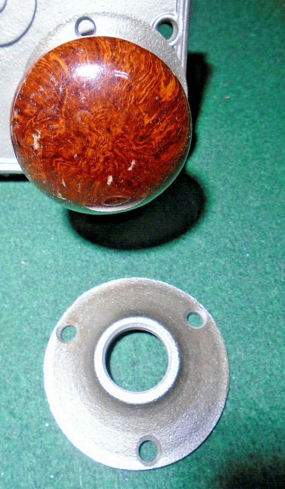 RIM LOCK KNOB ROSETTE / ESCUTCHEON FOR ADAMS McKEE BENNINGTON KNOBS (33248)
