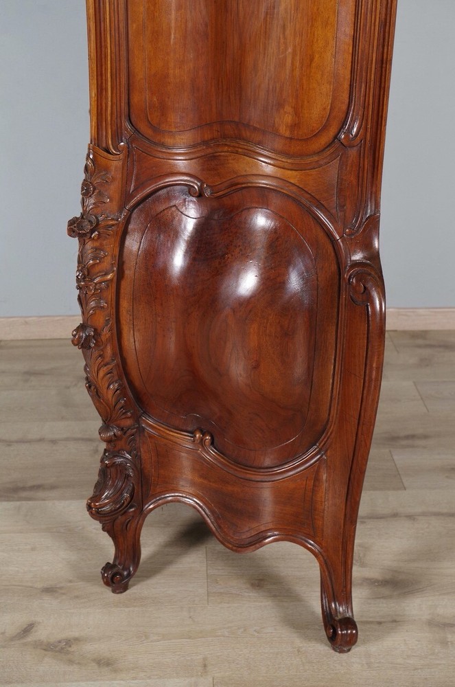 Louis XV Rocaille 1900 Style Bookcase