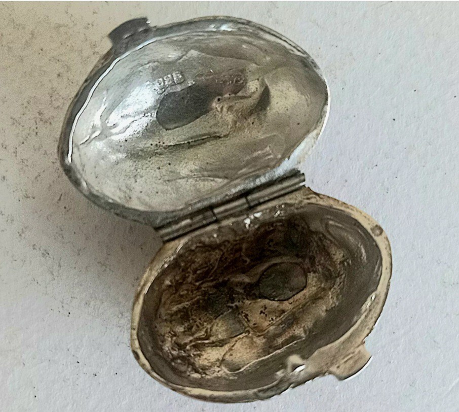 Stirling Silver Nut style Box. Thimble Case. Silver Walnut Style Box. 925 mark