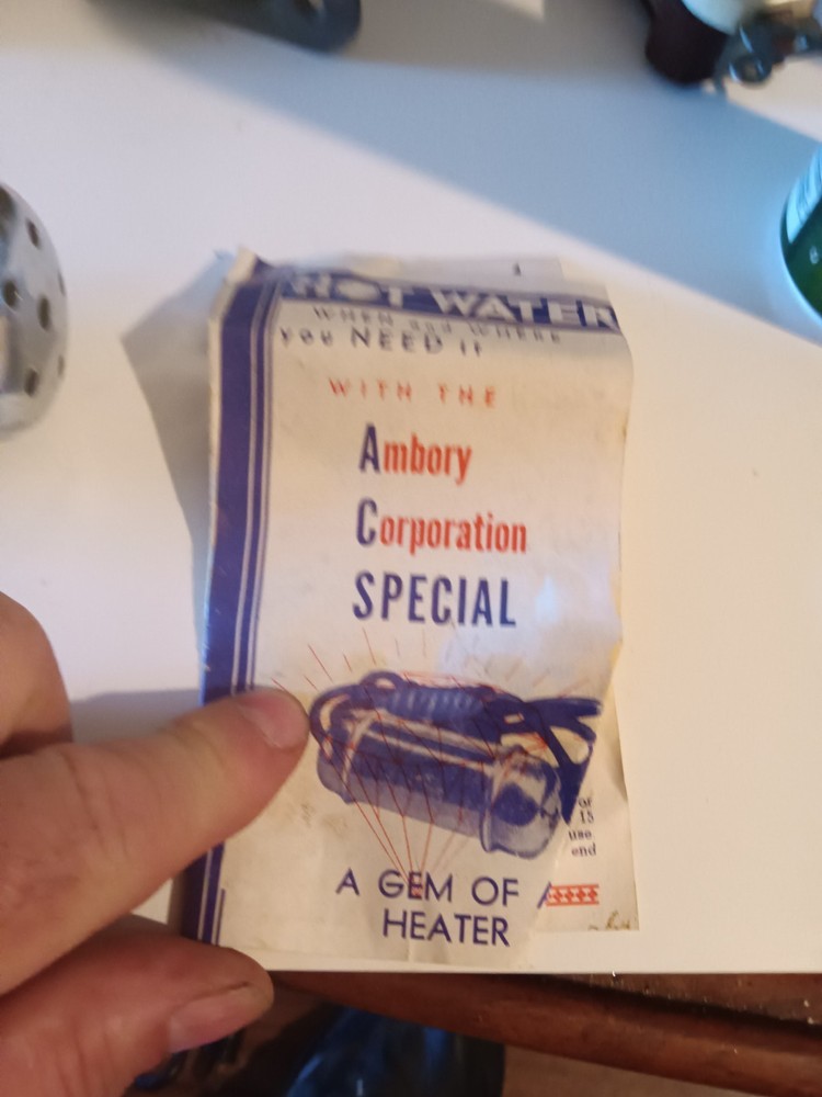 Vintage AC/DC Electric Water Heater In Its Original Packaging 30/40s