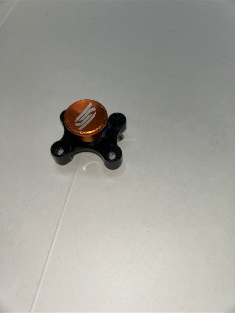 SCAR Replacement Button Fork Lock Orange SLCB4