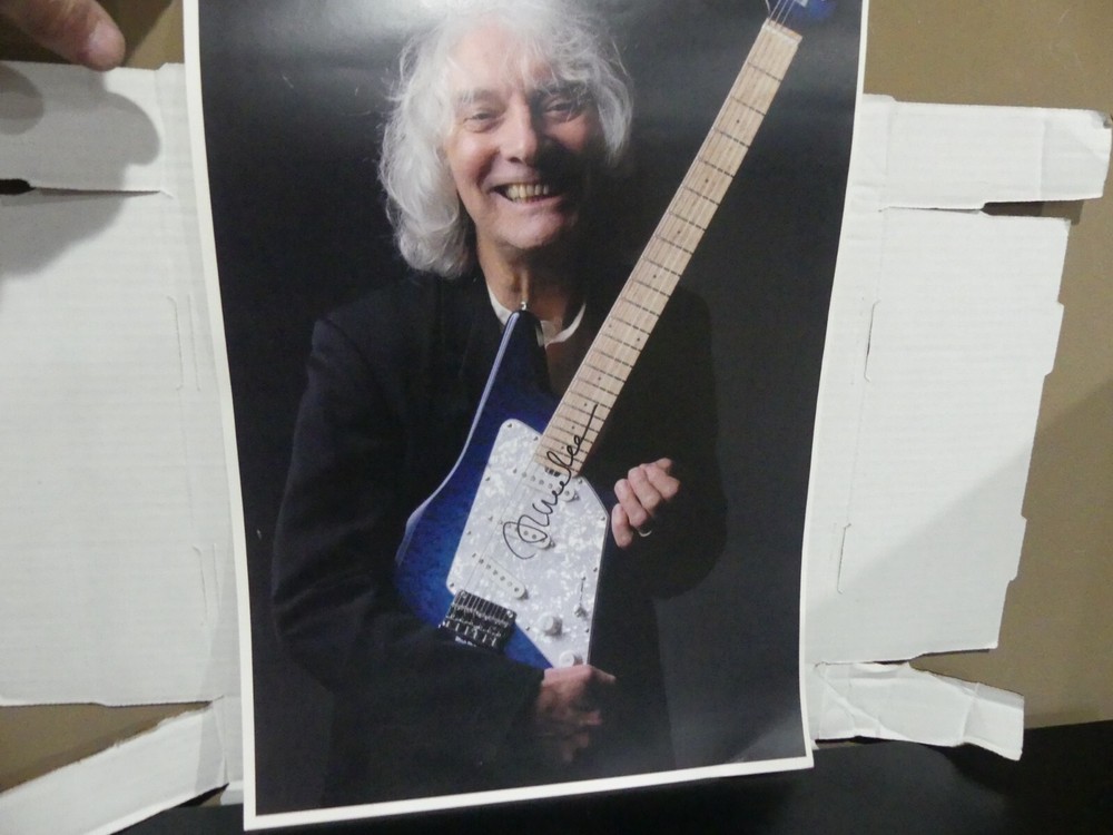 Albert Lee Signed Poster
