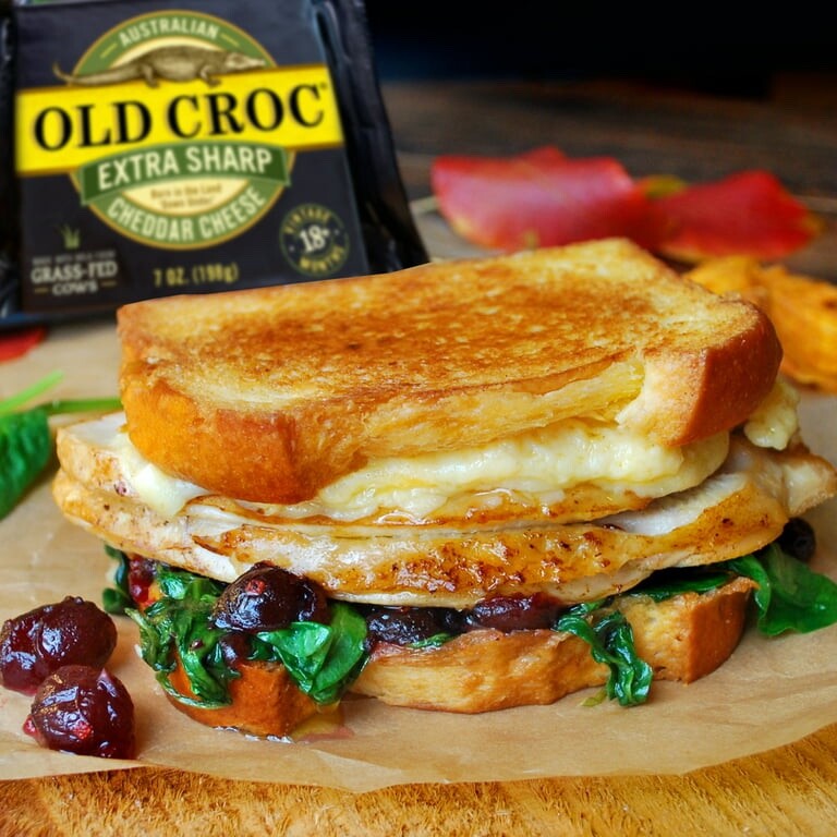 2 Old Croc Grass-fed Extra Sharp White Cheddar, 7oz x 2