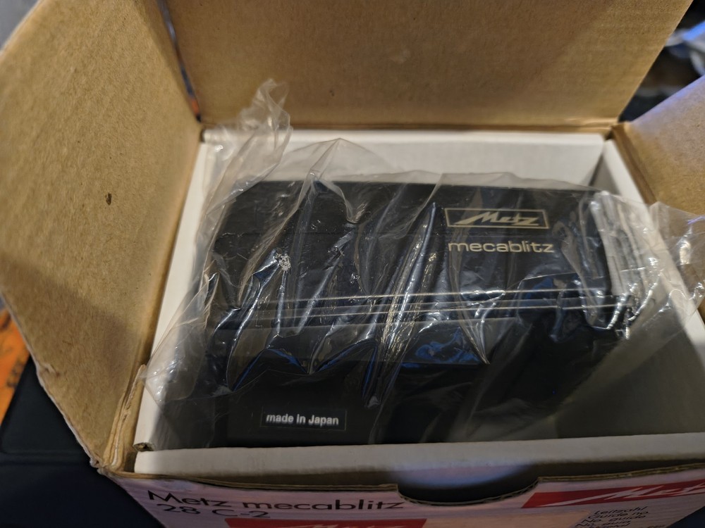 Metz Mecablitz 28 C2 Universal Flash Automatic for Reflex Cameras