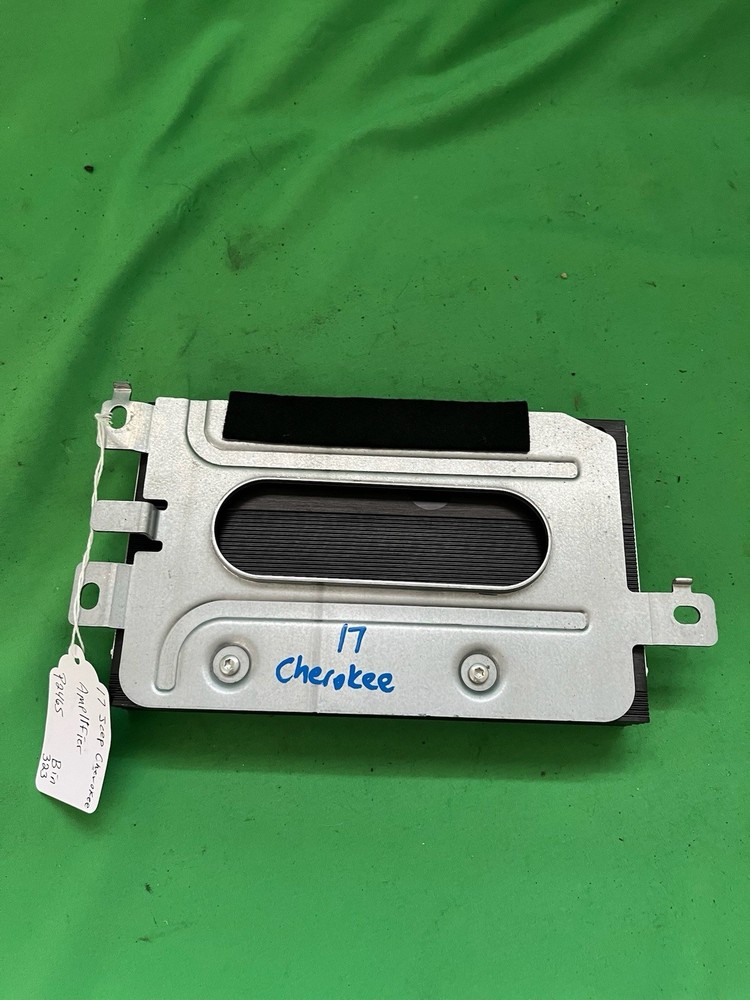 2015-2017 Jeep Cherokee Amplifier OEM