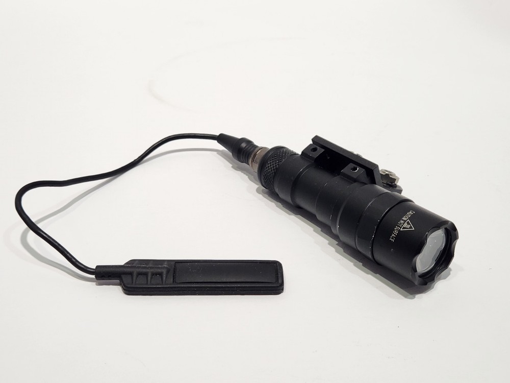KETA Tactical Flashlight w/ Pressure Switch & Rail Mount – Tested & Working –...