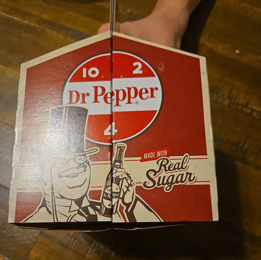 Dr Pepper Real Sugar 4 Pack Cardbosrd
