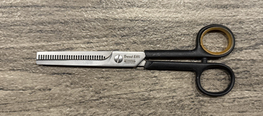 Tondeo Cut C-Line Triangle Offset 5,75 Inches Effi Thinning Scissors