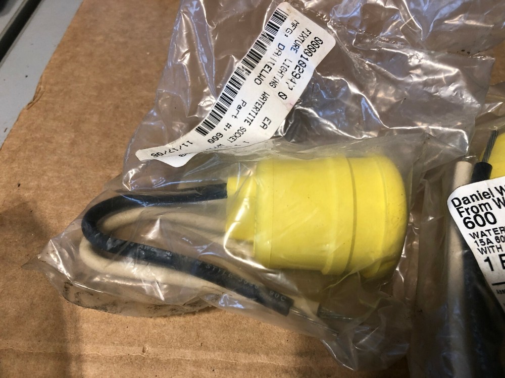 Daniel Woodhead, Watertite Pigtail Socket, #600