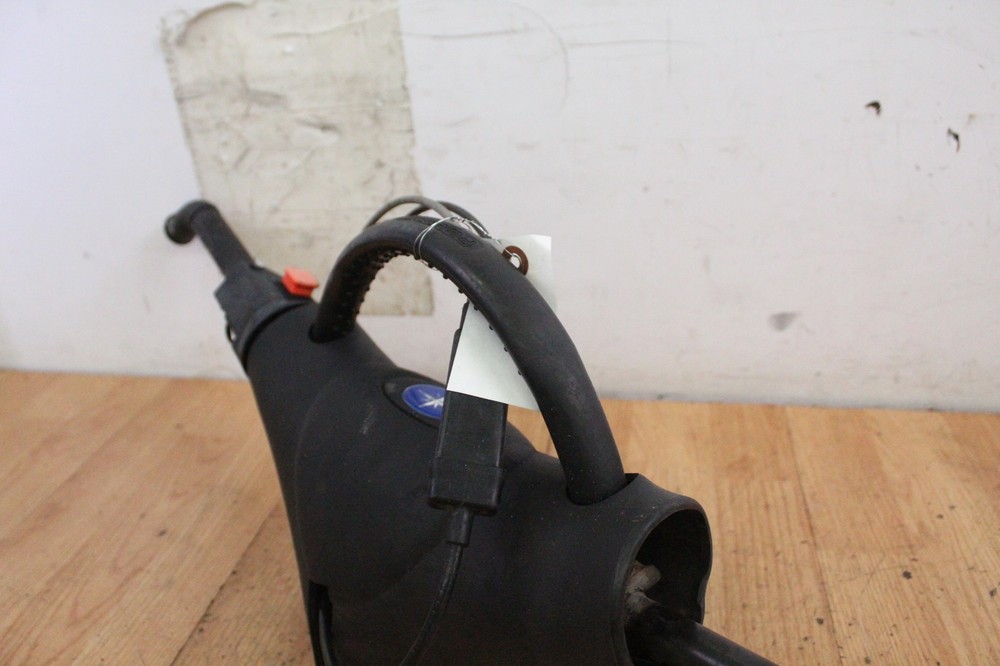 2000 Polaris RMK 800 Handlebars with Controls