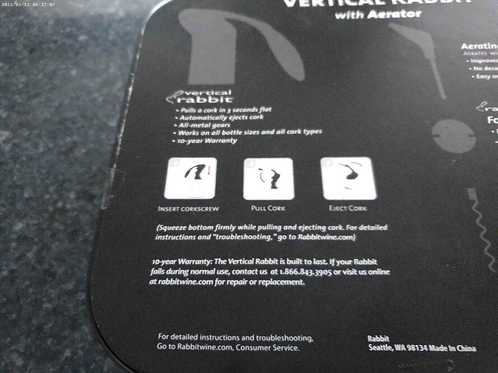 VERTICAL RABBIT WITH AERATOR