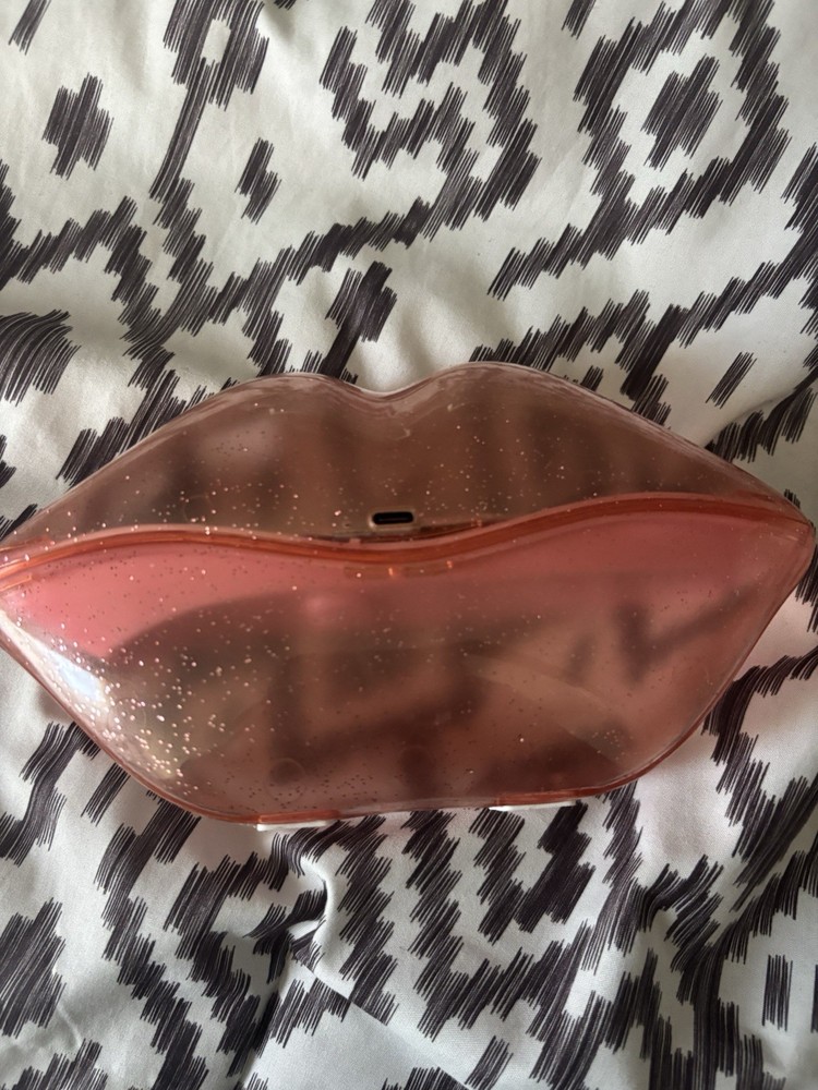 Lip Shaped Bluetooth Phone