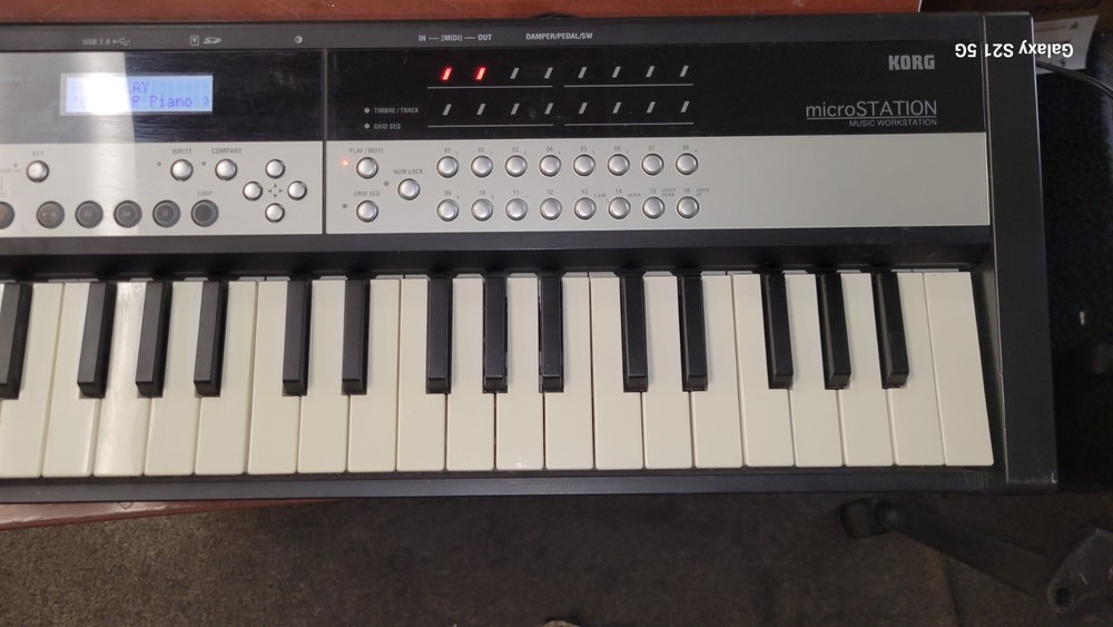 Korg MicroSTATION MW1 Music Workstation